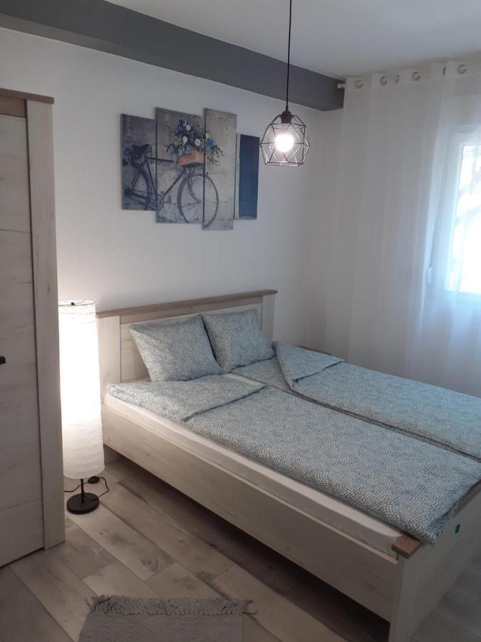Apartman Petres Сомбор Екстериор снимка