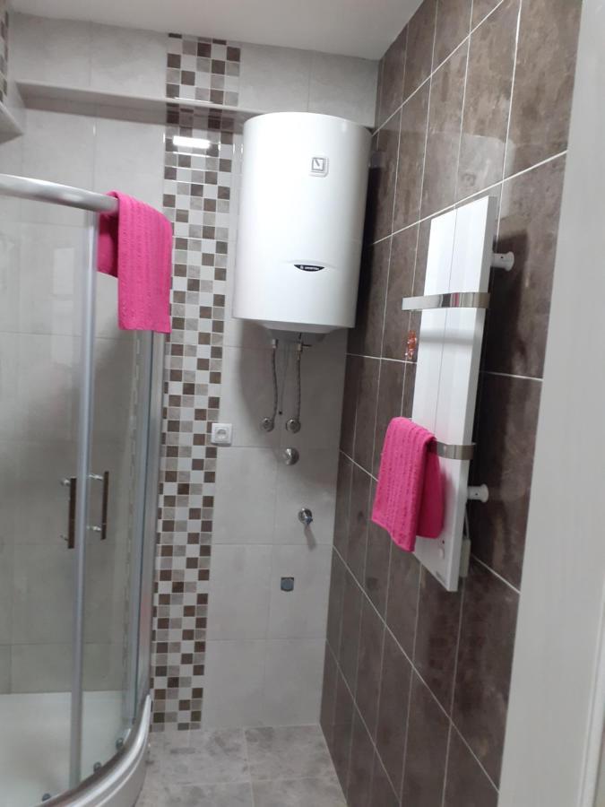 Apartman Petres Сомбор Екстериор снимка