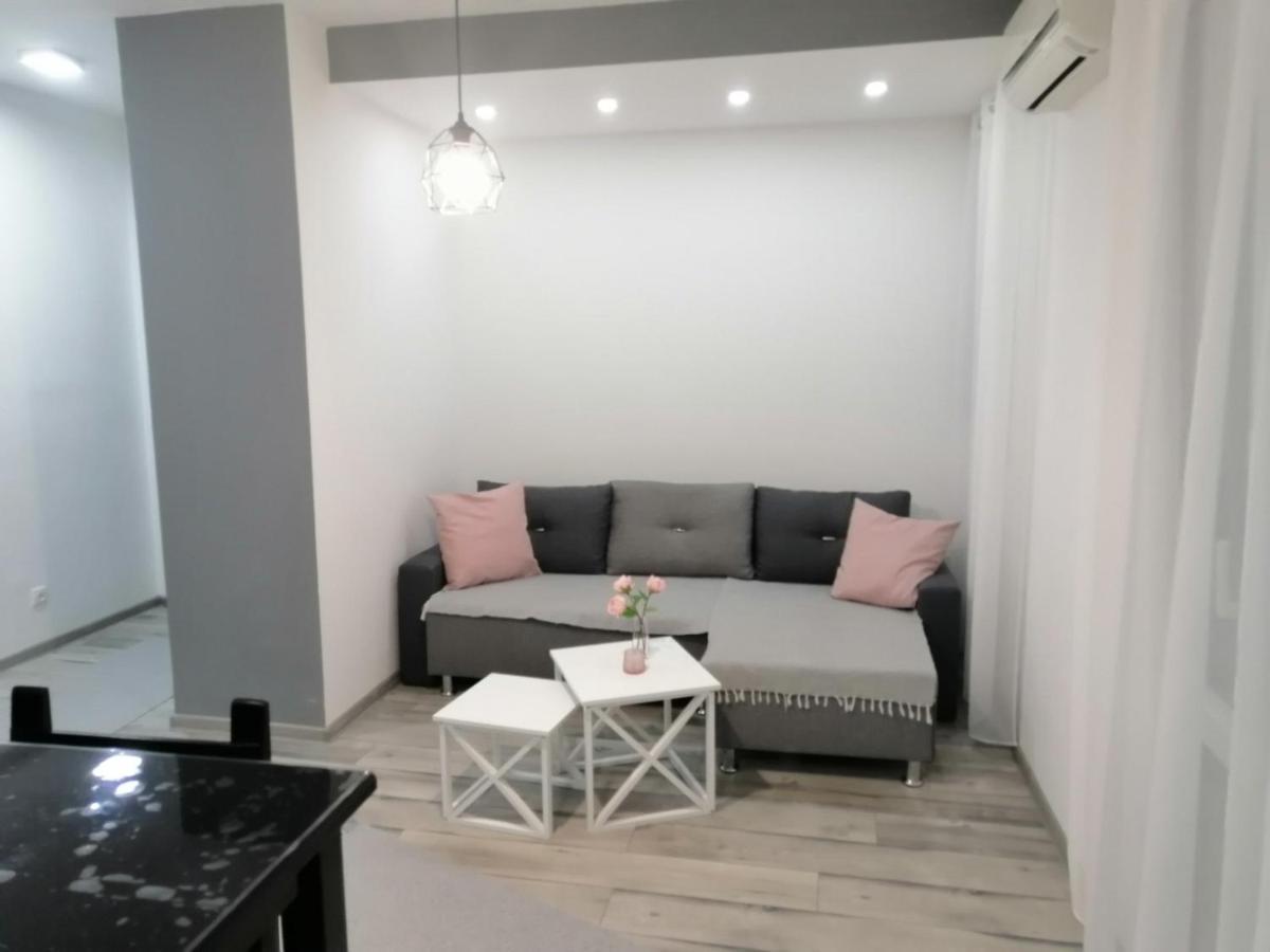 Apartman Petres Сомбор Екстериор снимка