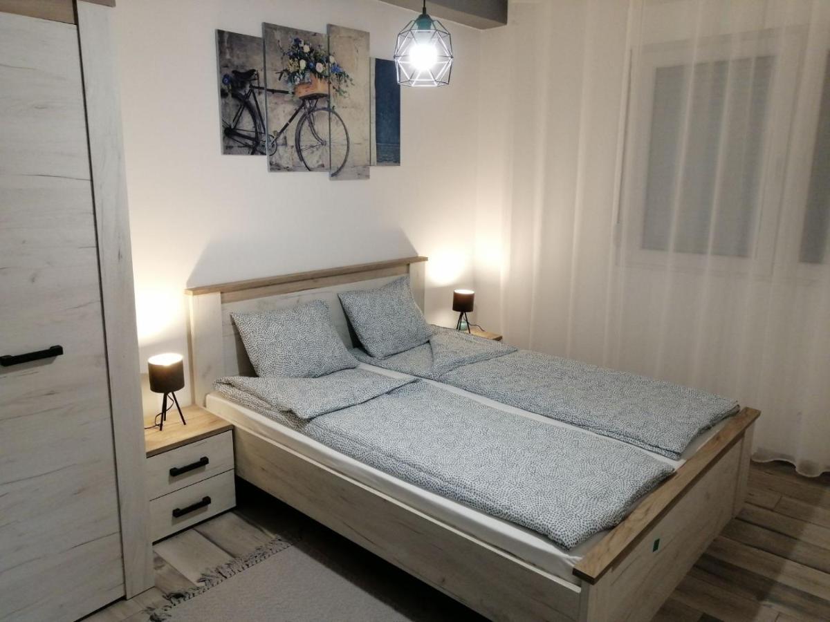 Apartman Petres Сомбор Екстериор снимка