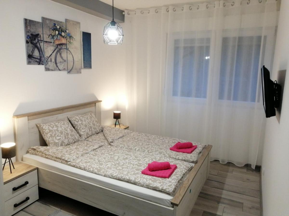 Apartman Petres Сомбор Екстериор снимка